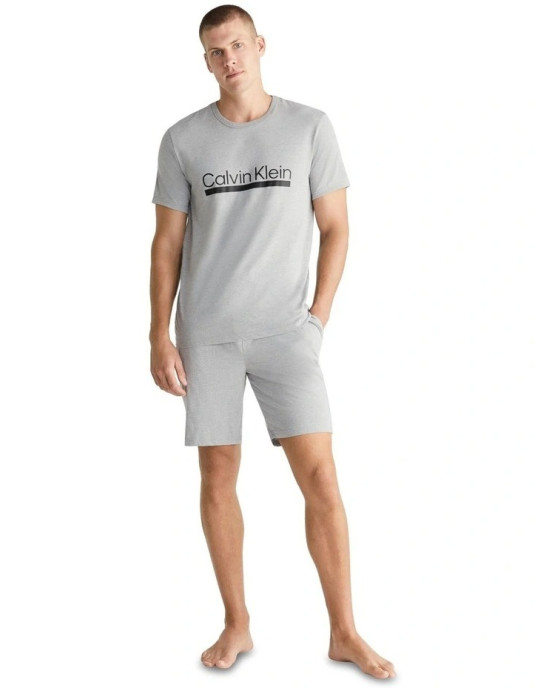 Calvin Klein T-Shirt, Men's Gray T-Shirt Calvin Klein T-Shirt, Men's Gray T-Shirt
