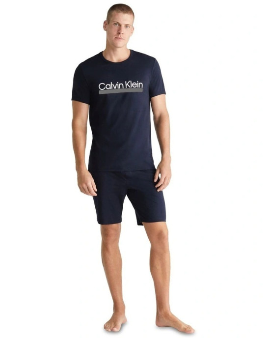 Calvin Klein T-Shirt, Men's Navy T-Shirt Calvin Klein T-Shirt, Men's Navy T-Shirt